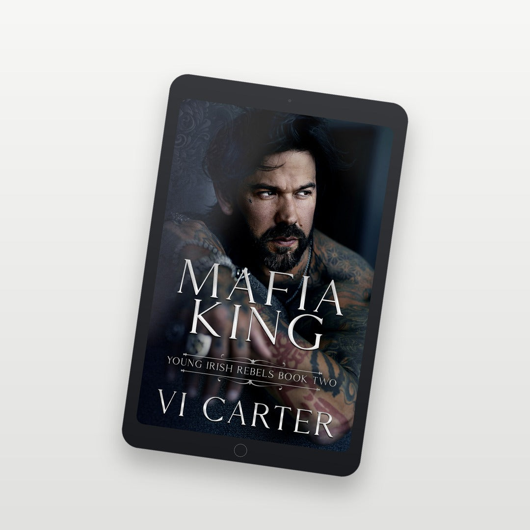 Ebook cover of 'Mafia King' by Vi Carter on a tablet screen